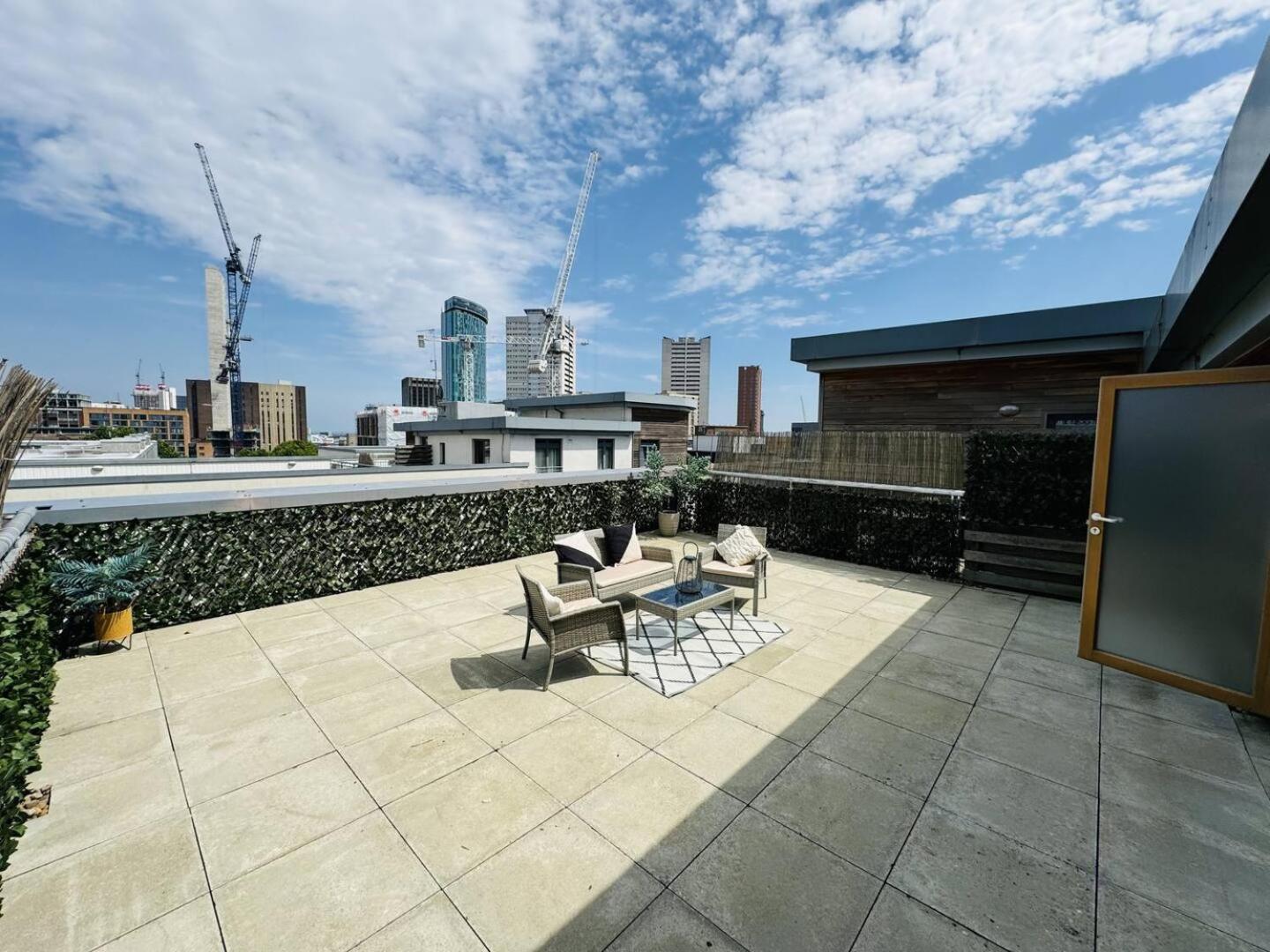 Birmingham Cube View Apartment Exterior photo